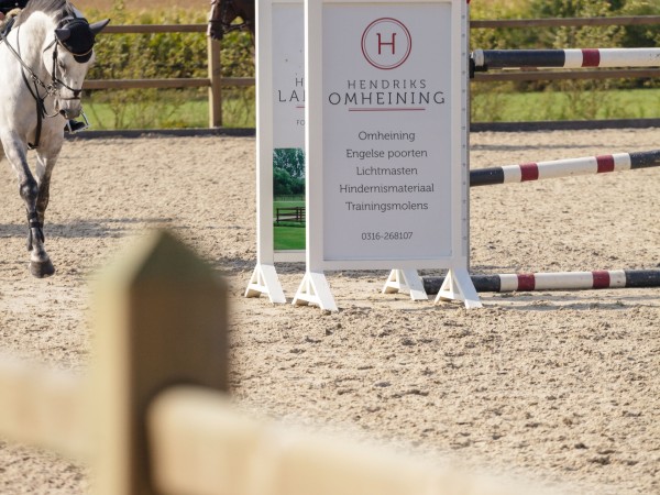 Eenvoudige sponsorhindernis (3)
