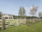 Field_Gate_17_OnlineUse